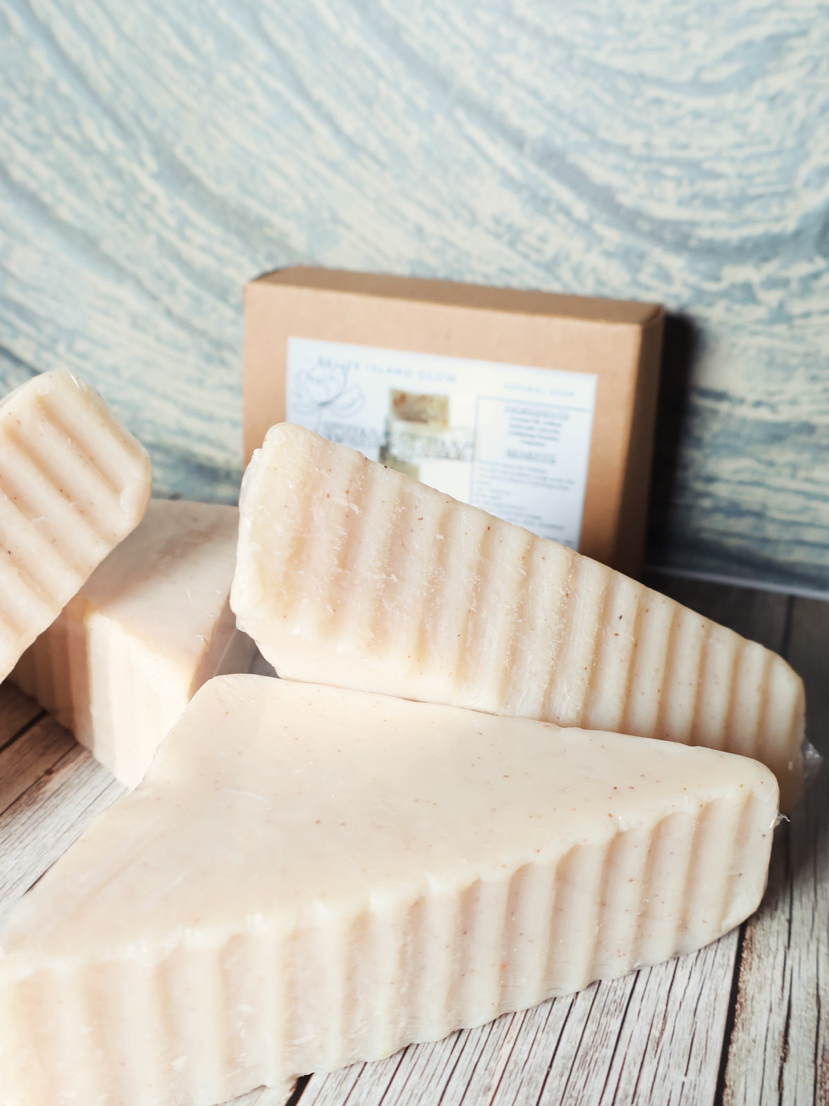 LIGHTENING BRIGHTENING EXFOLIATING BODY SCRUB SOAP
