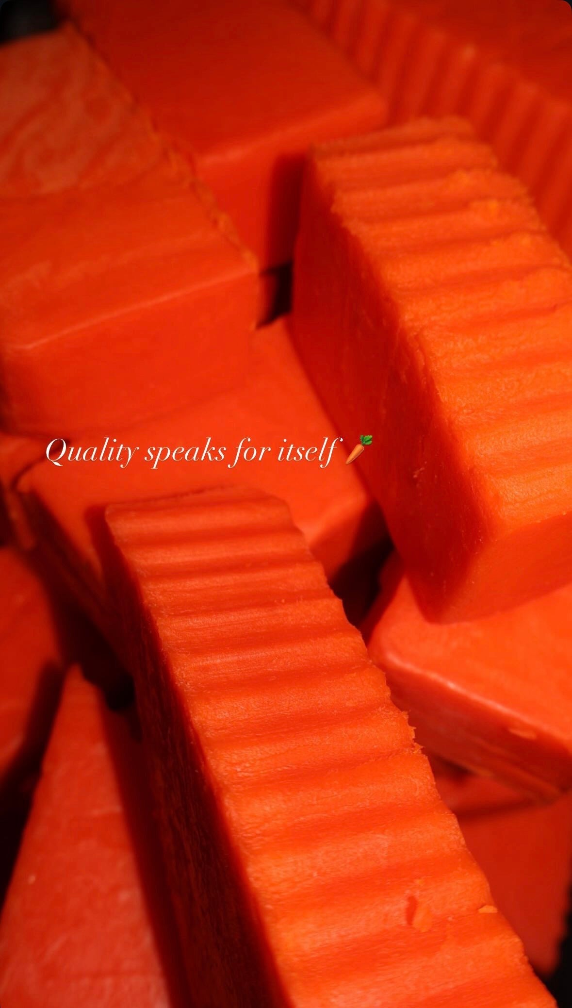 THE GOLDEN GLOW CARROT SOAP